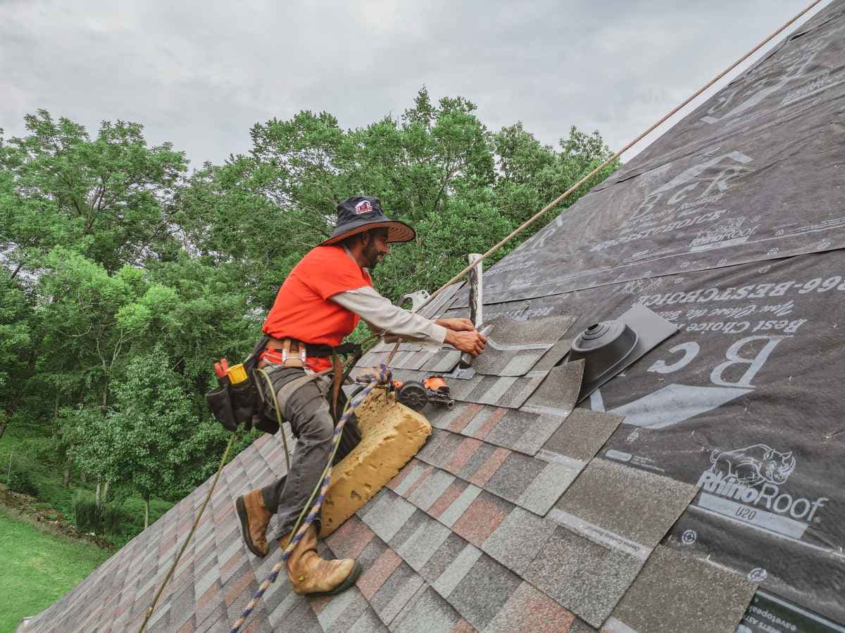Metal Roofing Calgary for Residential &amp; Commercial Projects