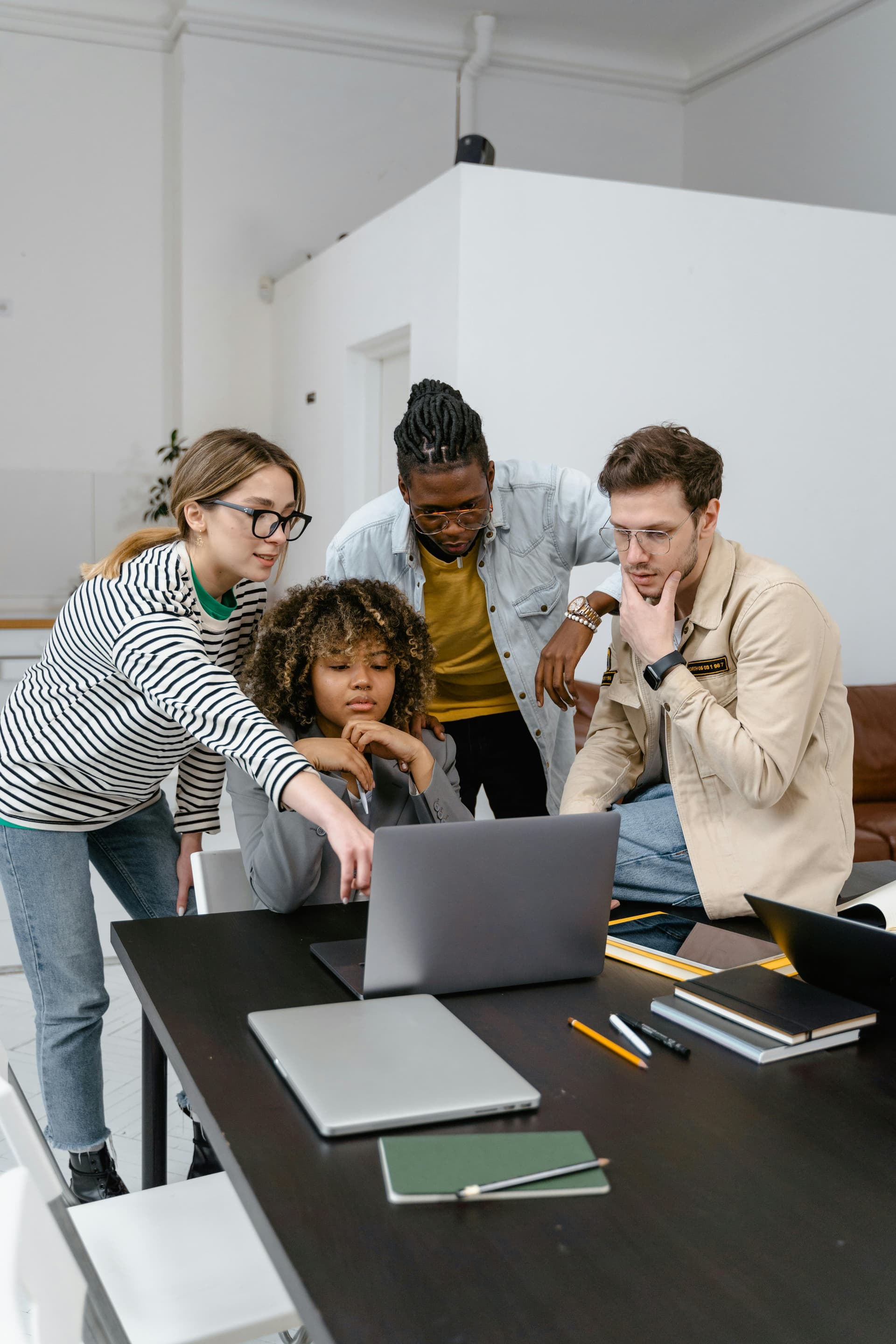 B2B Buyers: Essential Skills and Strategies for Successful Procurement