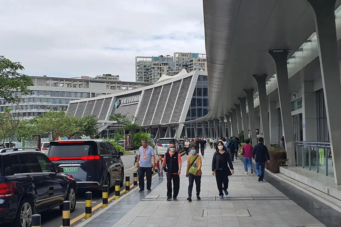 Premium Shenzhen Car Service With Professional Local Drivers