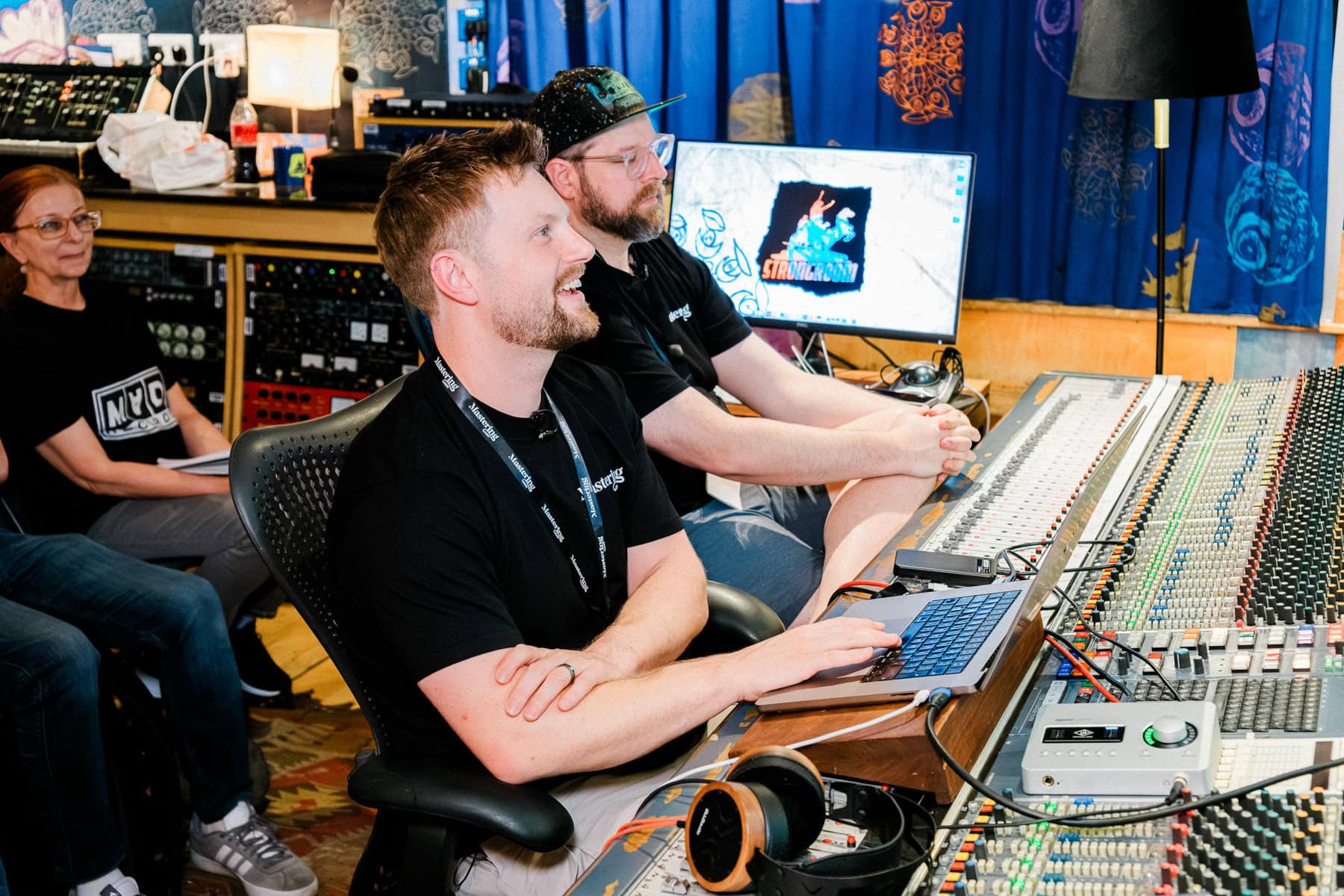Online Audio Mastering for Streaming-Ready Releases