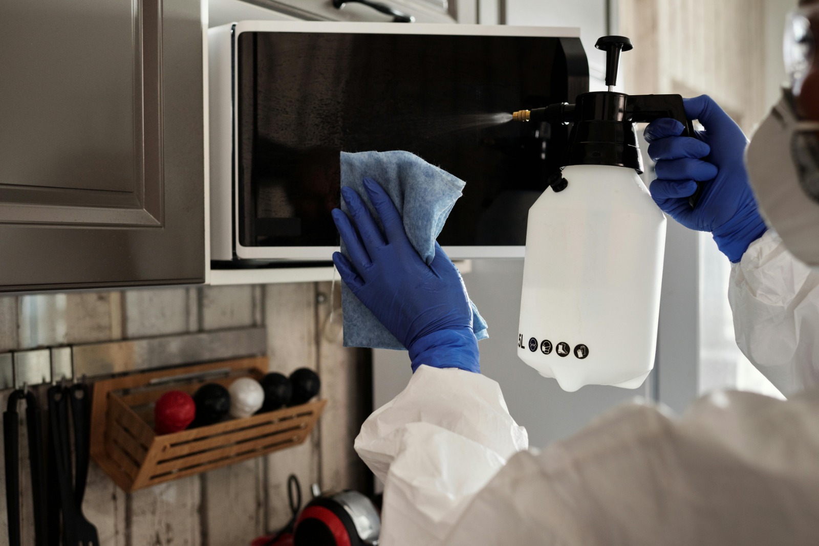 Get a Healthy Home with Kitchen Deep Cleaning Dubai
