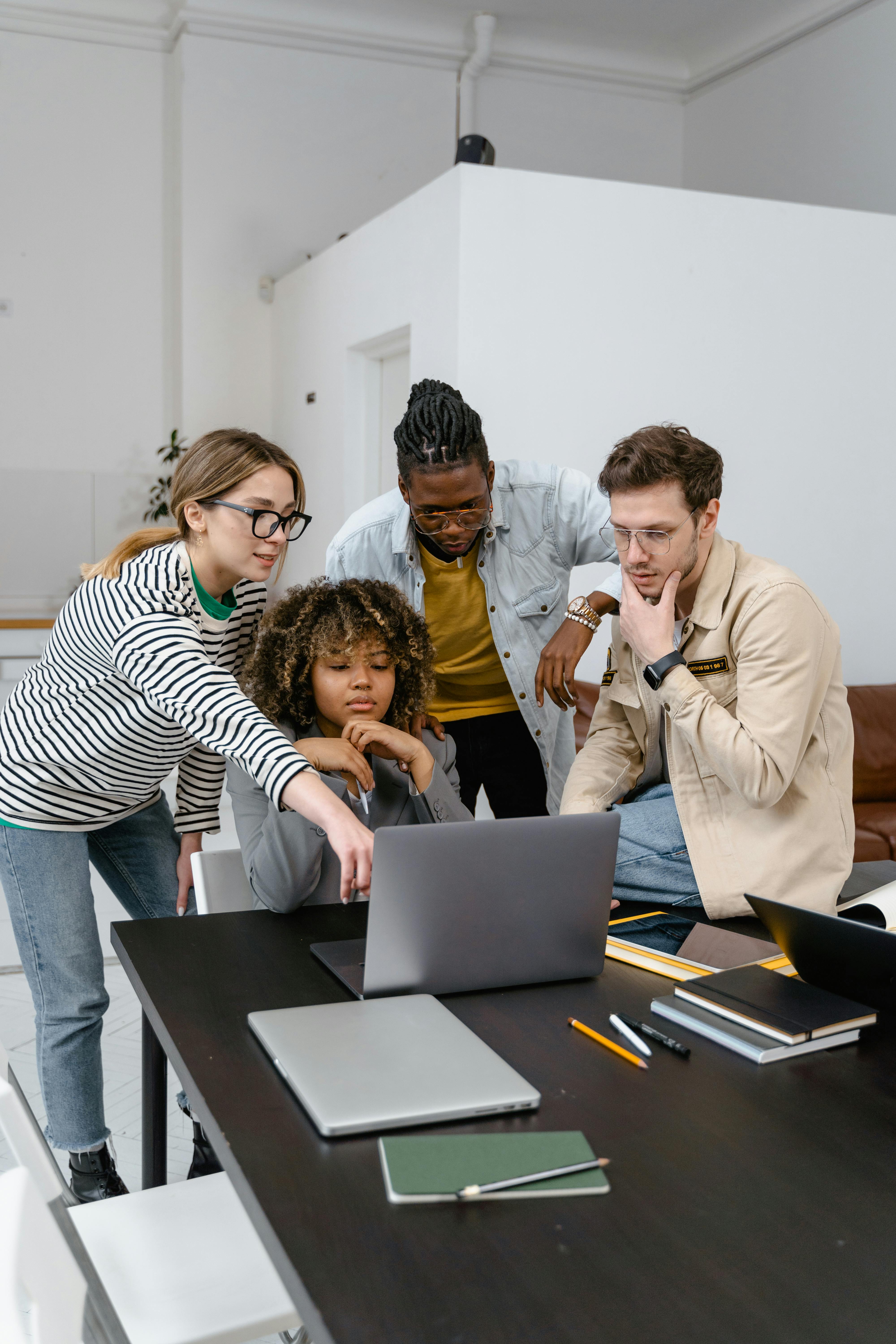 B2B Buyers: Essential Skills and Strategies for Successful Procurement