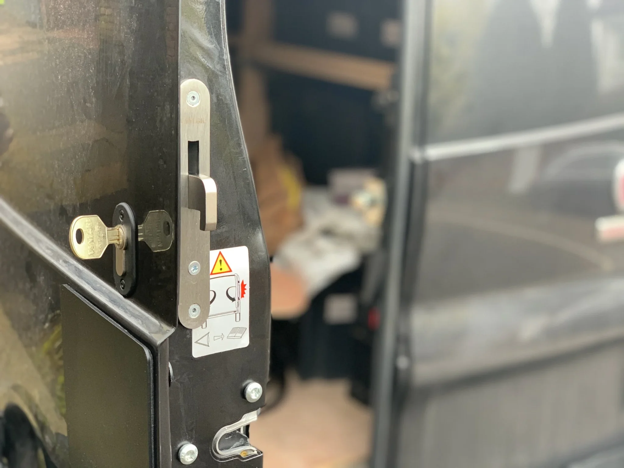 Perché Scegliere Daken Locks per Chiusure di sicurezza per furgoni